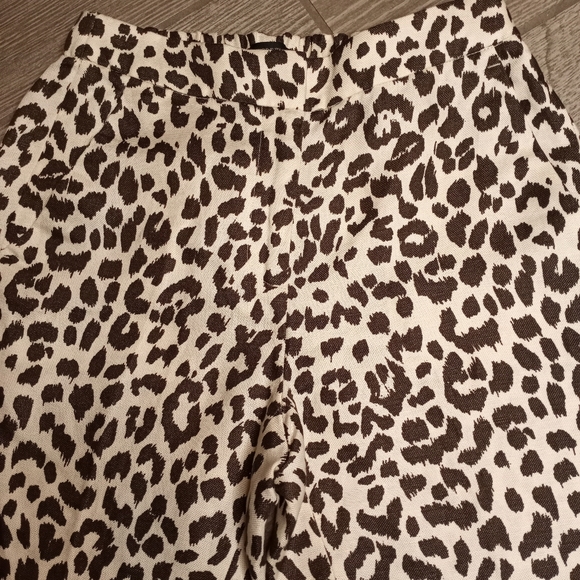 J Crew Leopard Print Linen Straight Leg Pants - Picture 2 of 9